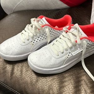 Women’s Pumas